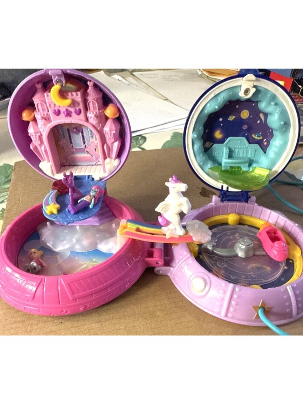2021 Mattel DOUBLE PLAY Polly Pocket Compact - Space